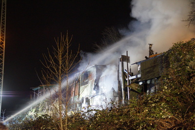 Stuttgart: Gartenhausbrand auf DB Gelaende